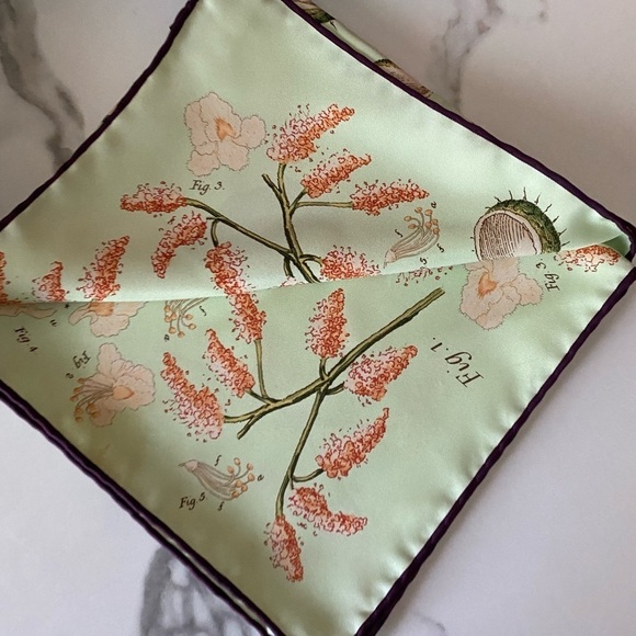 𝅺VERY RARE Asprey collectible silk scarf - Picture 3 of 6